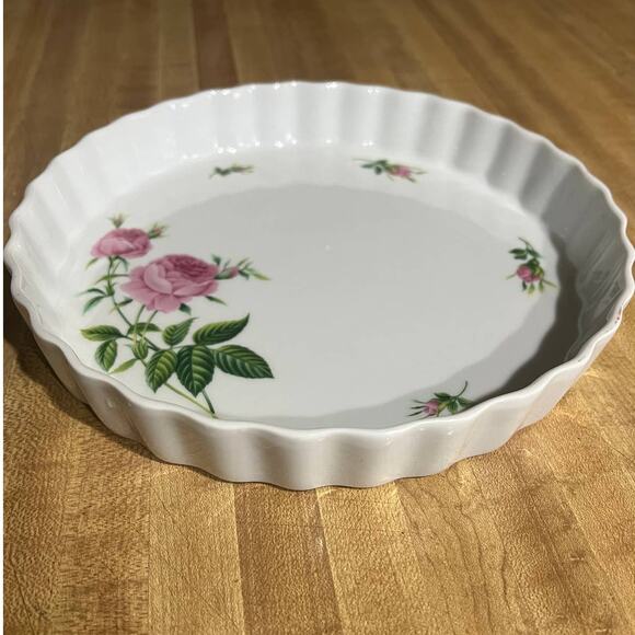 Christineholm Porcelain Quiche Tart Pie Plate 9.5" Baking Dish Rose Pattern - Picture 4 of 5